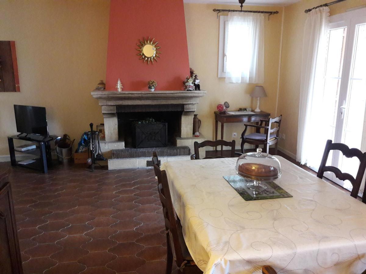 Villa La Lurette, Appartement Et Studio Saint-Étienne-les-Orgues Εξωτερικό φωτογραφία